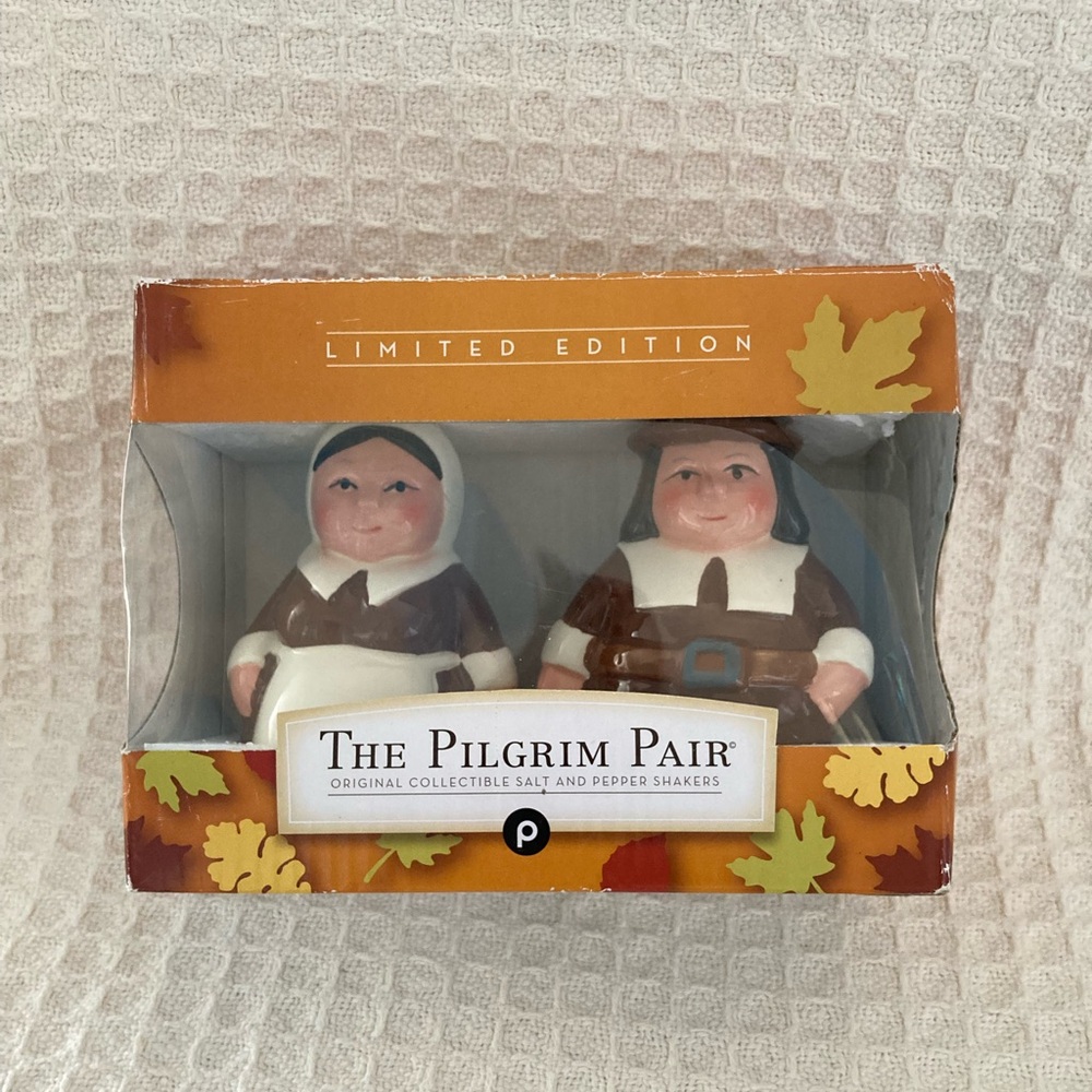 Publix 2015 The Pilgrim Pair Salt & Pepper Shakers New Old Stock
